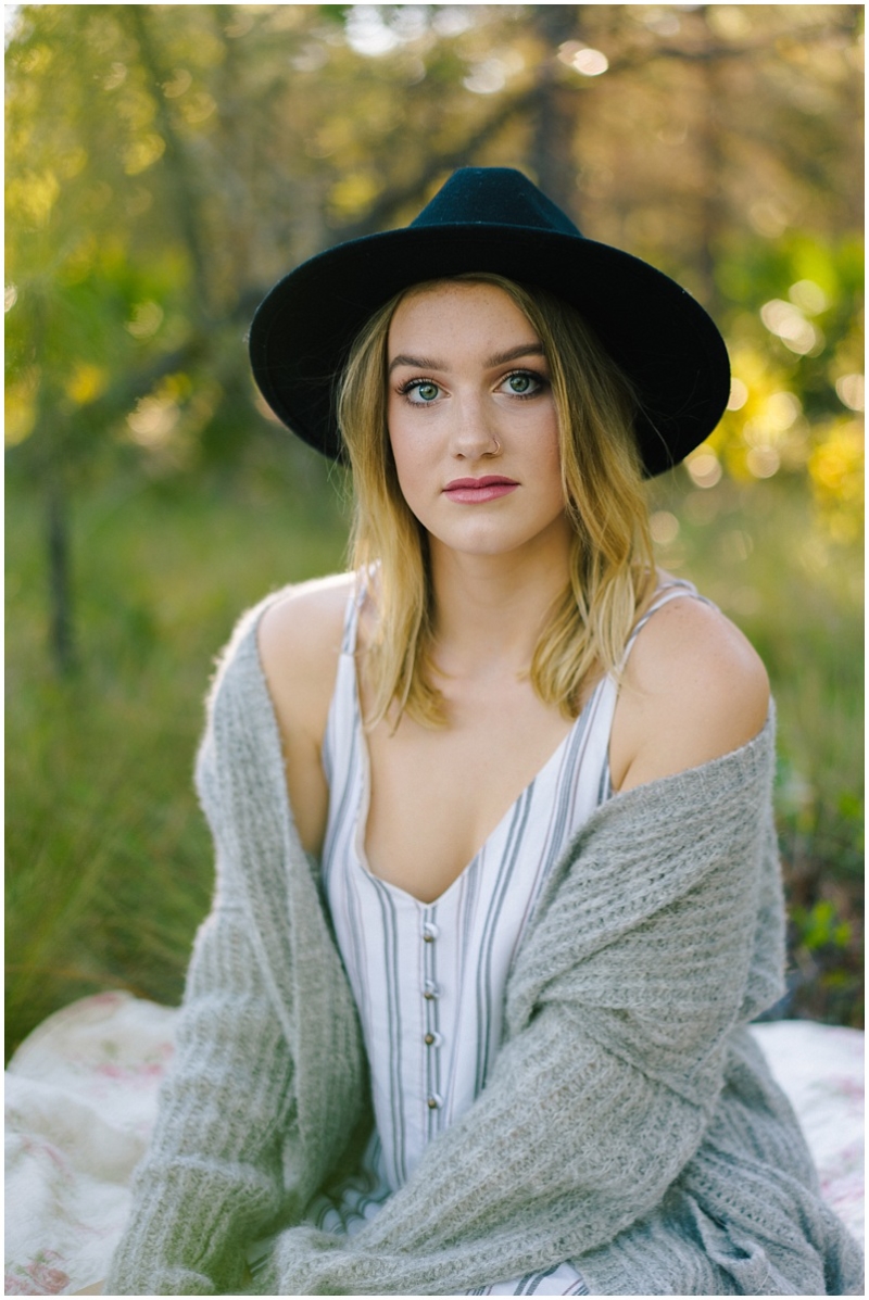 Saylor | Senior Session in Seaside - Pure7 Studios