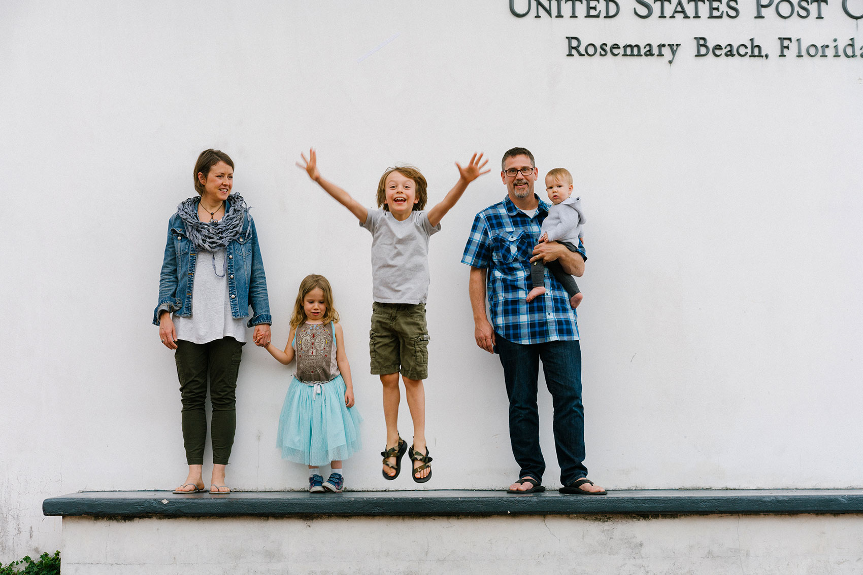 family photos at rosemary beach post office